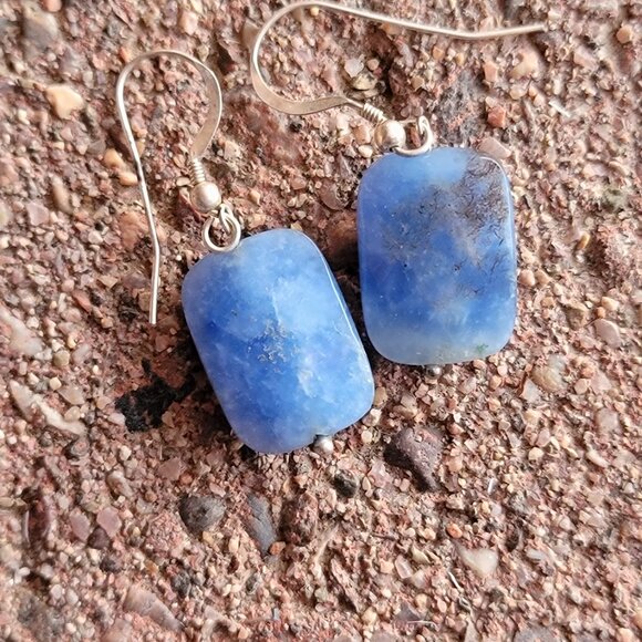 Natural blue opal faceted square 925 sterling silver dangle earrings - Picture 16 of 16